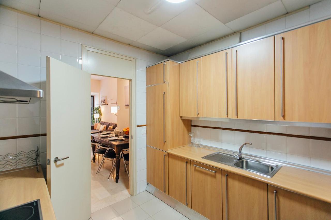 Plaza del Buen Suceso  Apartment Sevilla Bagian luar foto